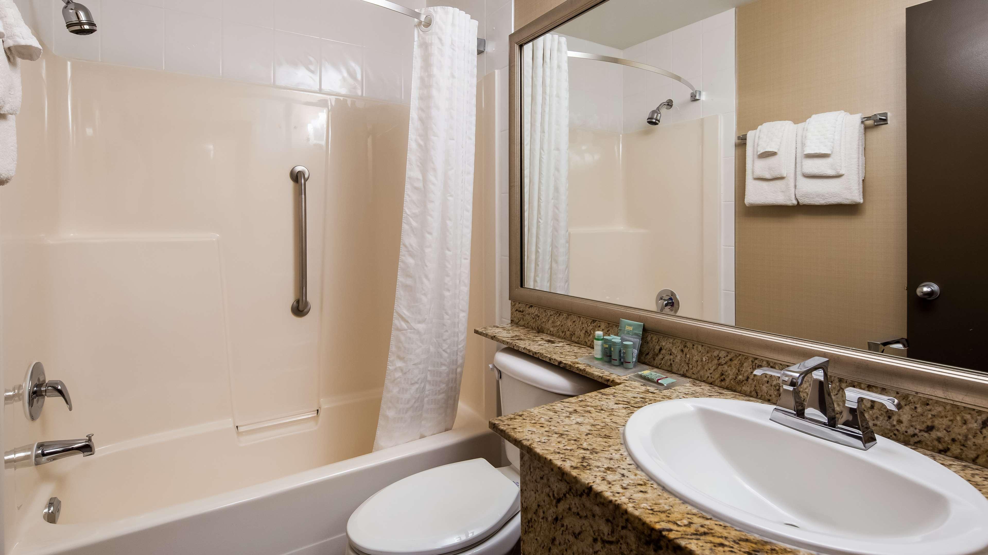 Best Western King George Inn & Suites Surrey Eksteriør bilde